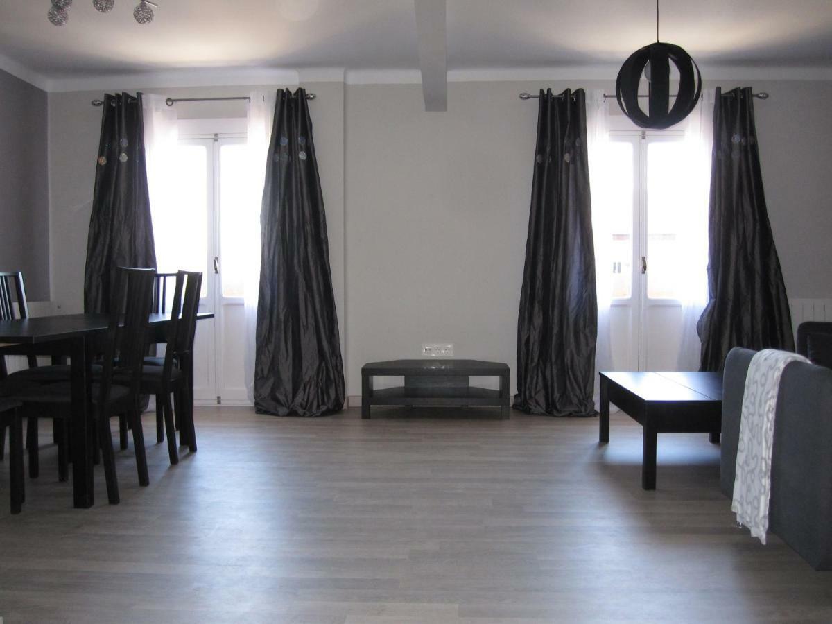 Piso Centrico Amplio-Luminoso Apartment ซาเราทซ์ ภายนอก รูปภาพ
